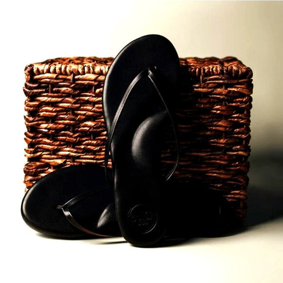 Solei Sea Women's Black Out Indie Flip Flop Sandals Size 9 - Picture 1 of 11